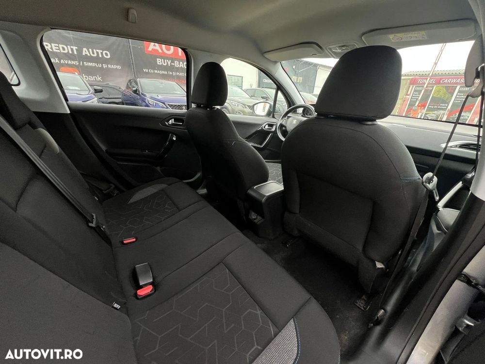 Peugeot 2008 PureTech 82 Active - 12