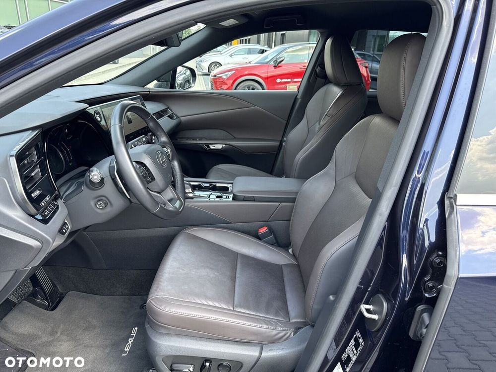 Lexus RX - 15