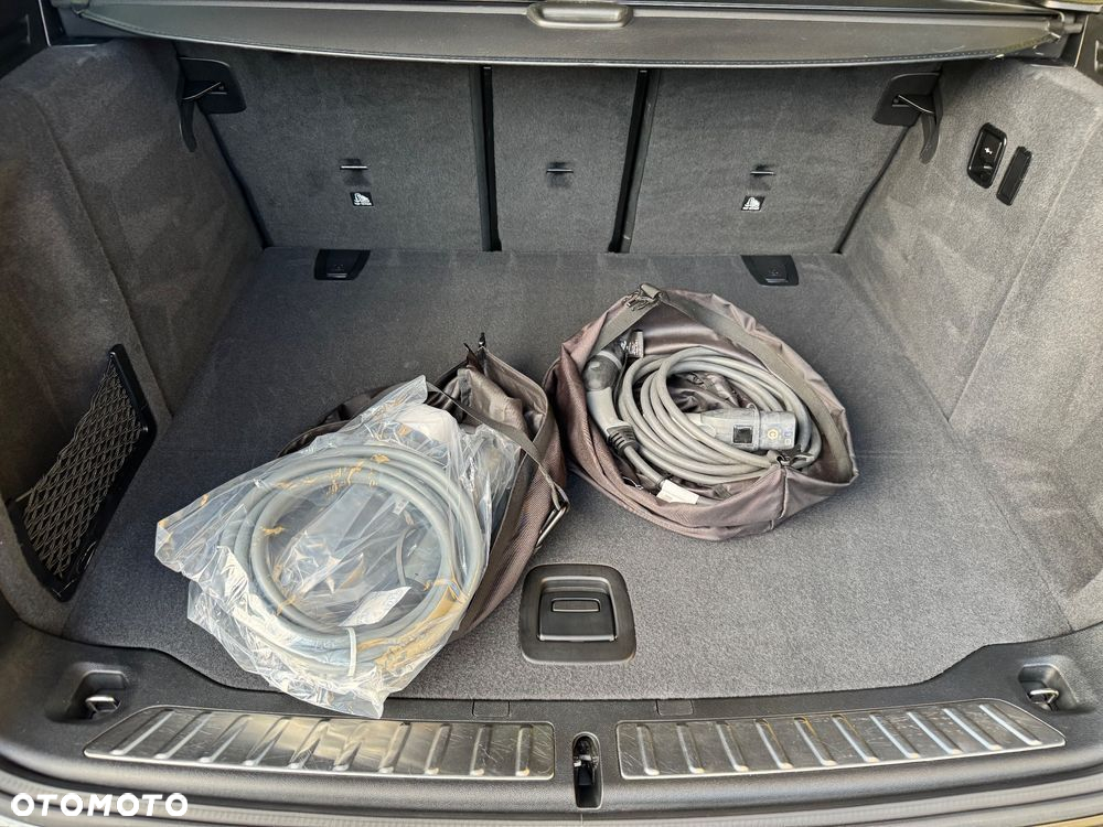 BMW iX3 80kWh Impressive - 16