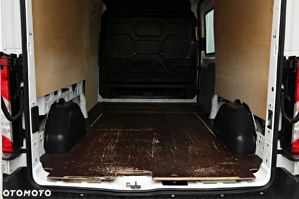 Ford Transit - 36