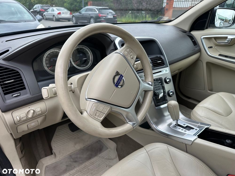 Volvo XC 60 2.4D AWD Summum - 9