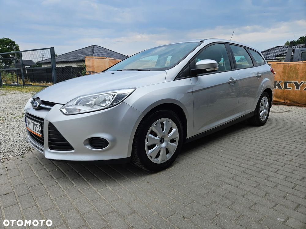 Ford Focus 1.6 TDCi ECOnetic 99g Start-Stopp-System Champions Edition - 4