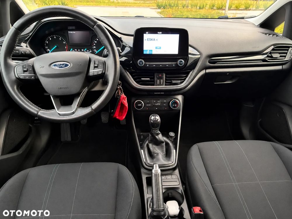 Ford Fiesta 1.1 COOL&CONNECT - 9