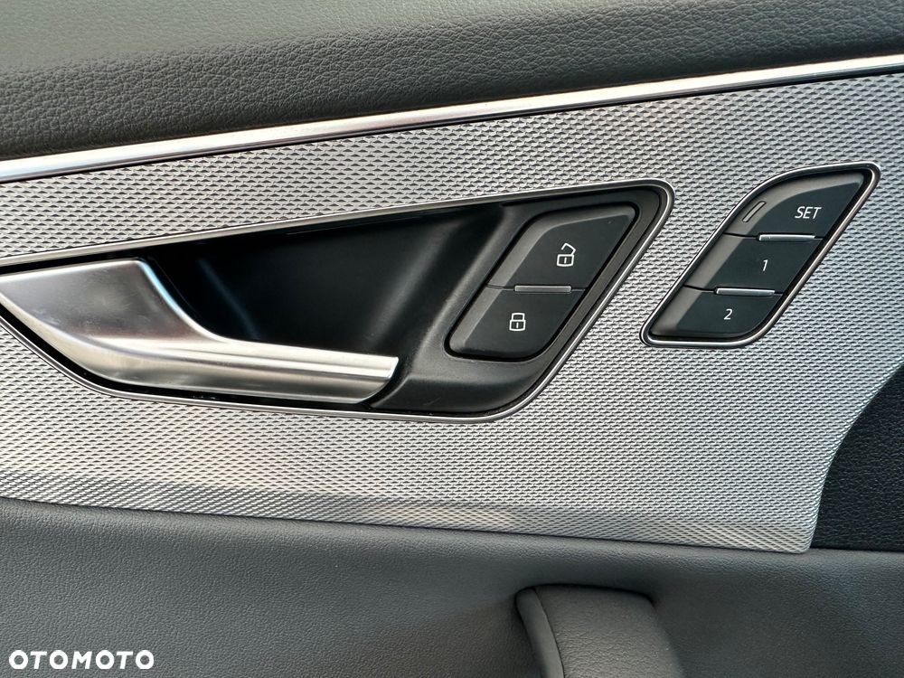 Audi Q8 45 TDI mHEV Quattro Tiptronic - 28
