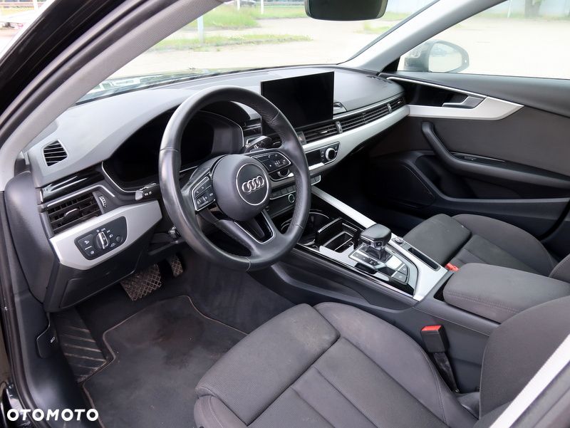 Audi A4 Limousine 35 TFSI mHEV Advanced S tronic - 9