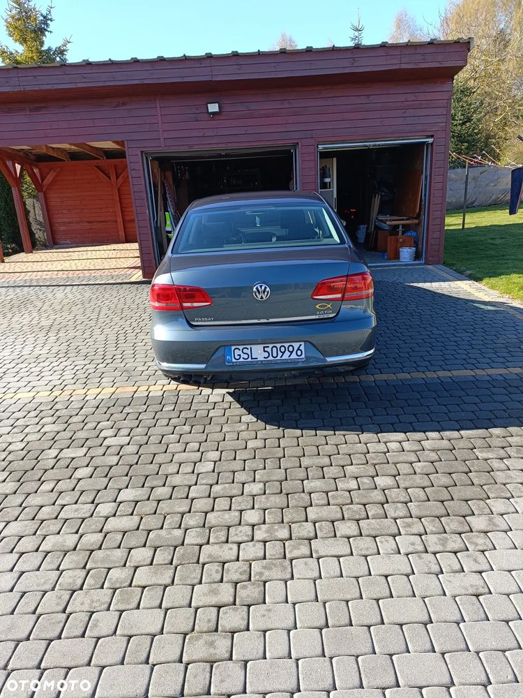 Volkswagen Passat 2.0 Blue TDI SCR Comfortline - 5