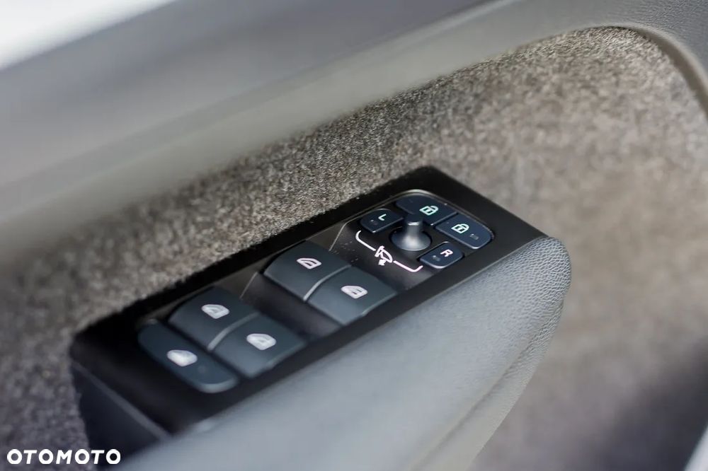 Volvo XC 40 T3 Momentum Pro - 10