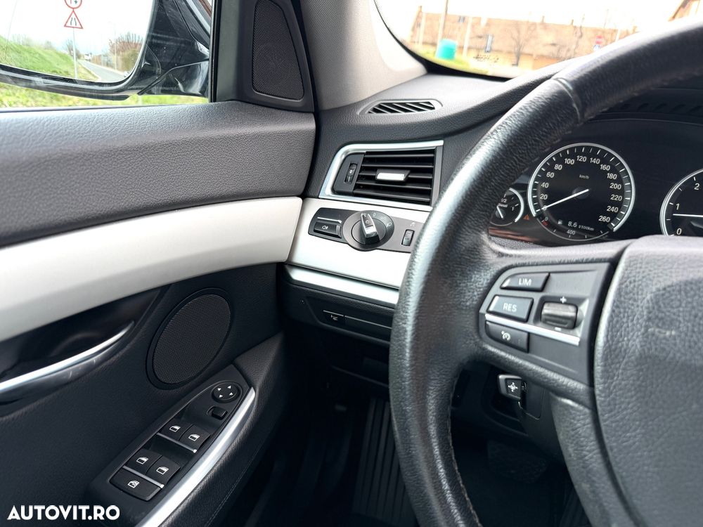 BMW Seria 5 530d xDrive Aut. - 15