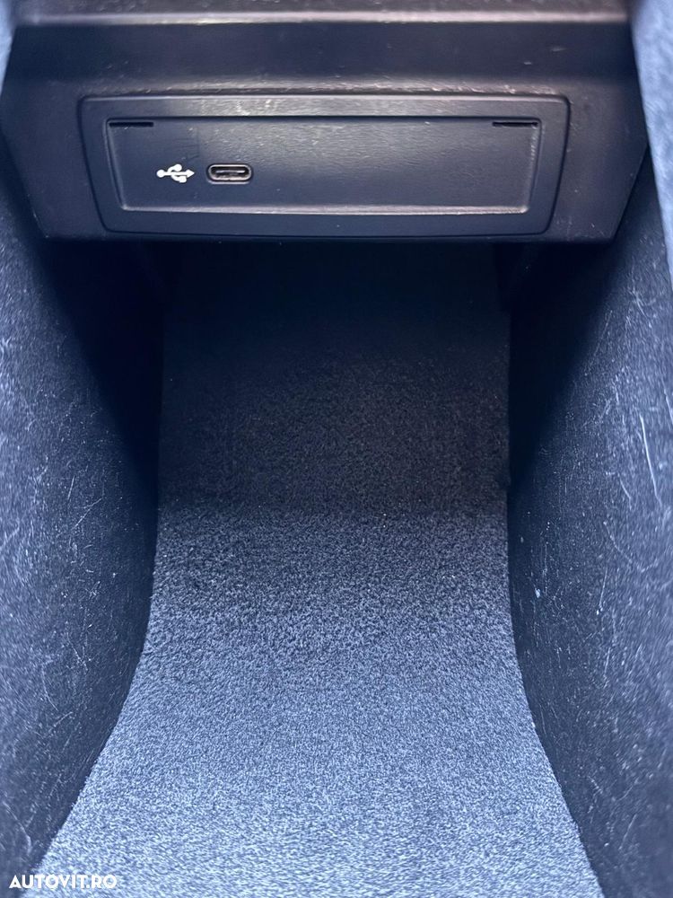 Mercedes-Benz CLA 220 7G-DCT AMG Line - 34