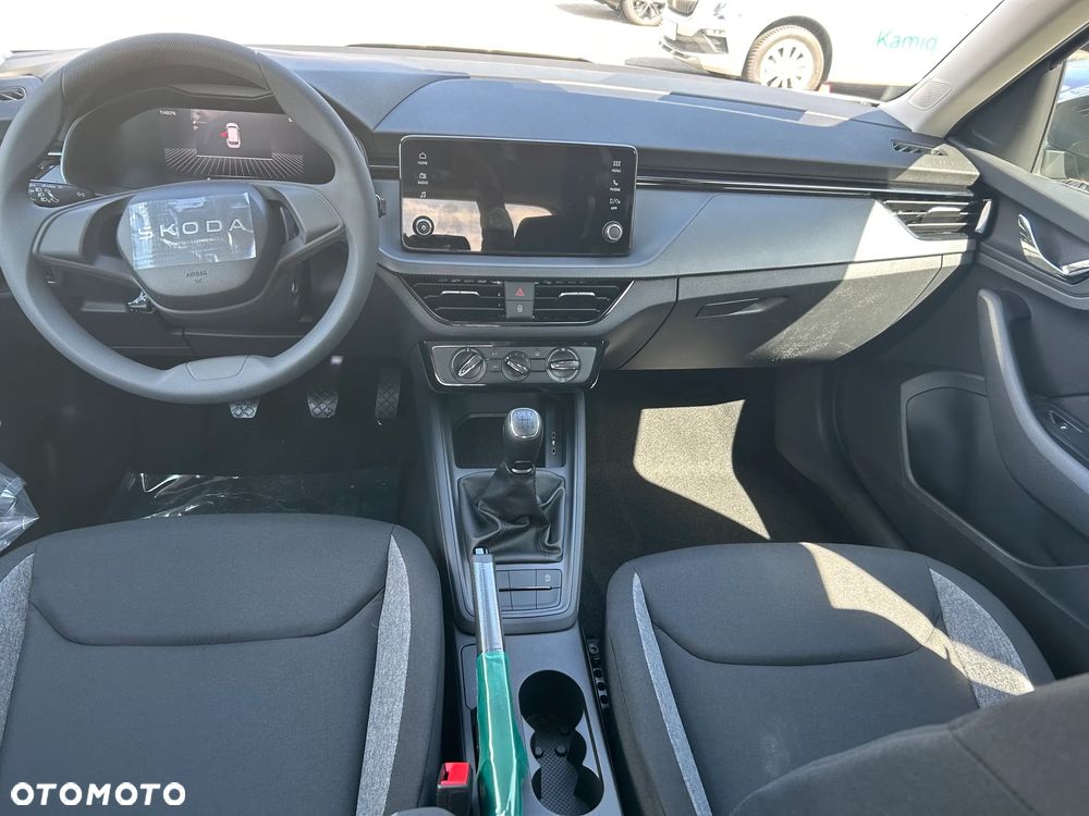 Skoda Kamiq 1.0 TSI Essence - 8
