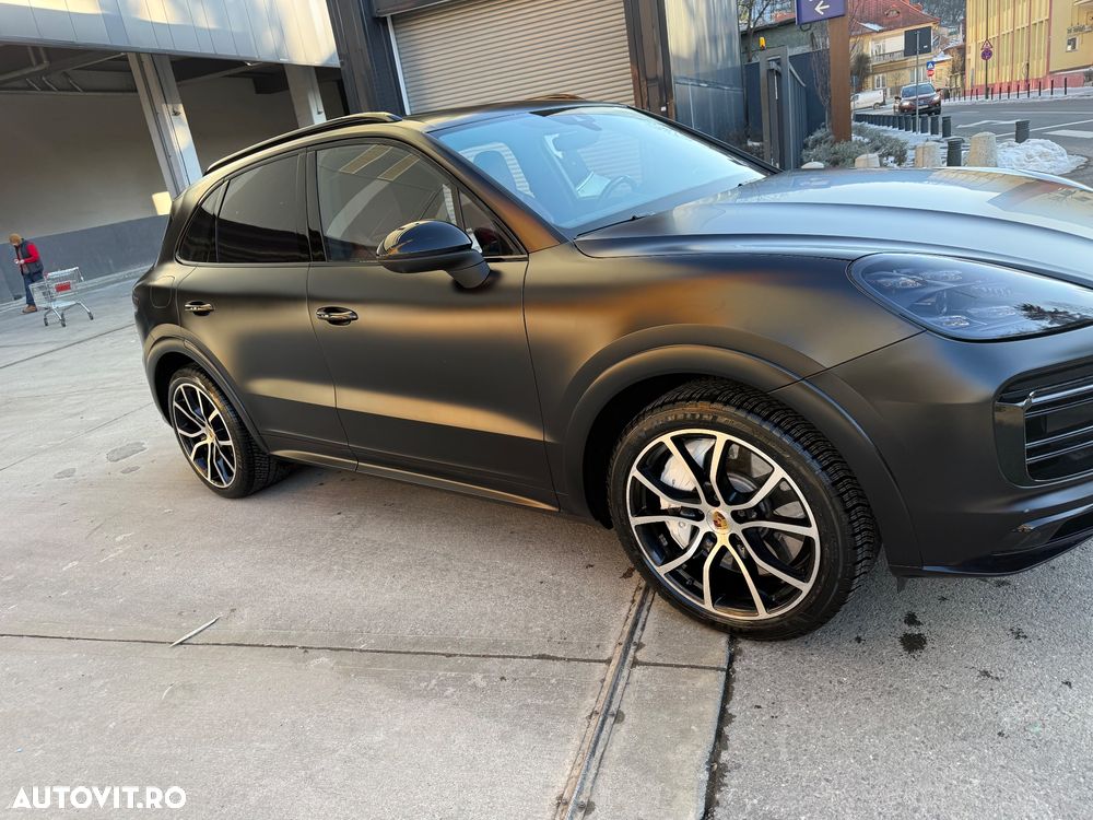 Porsche Cayenne - 18