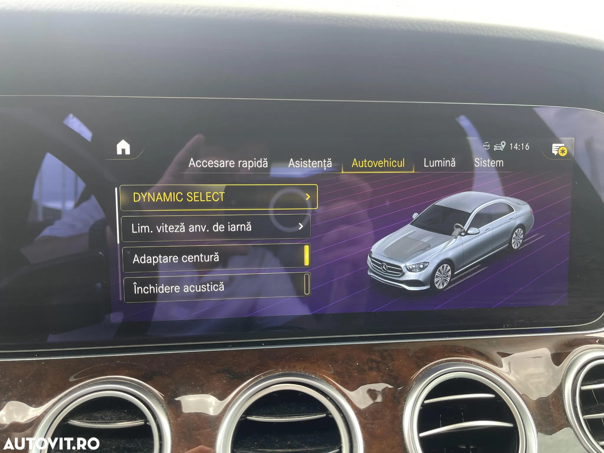 Mercedes-Benz E - 19