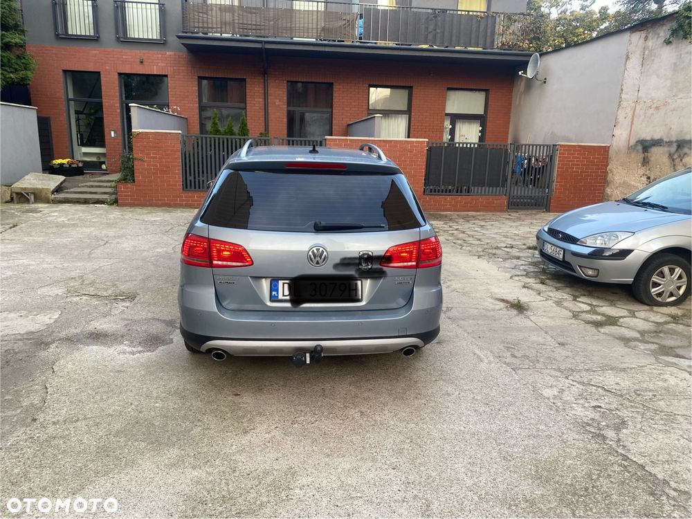 Volkswagen Passat 2.0 TDI 4Mot Highline DSG - 4