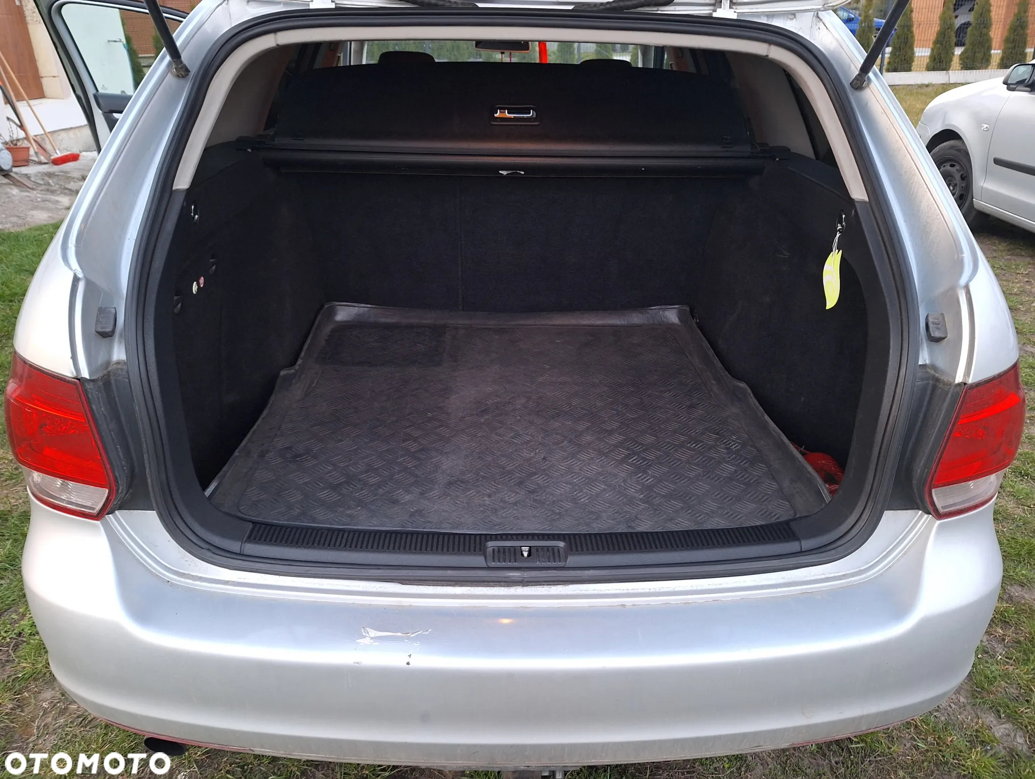 Volkswagen Golf VI 1.6 TDI Trendline - 2