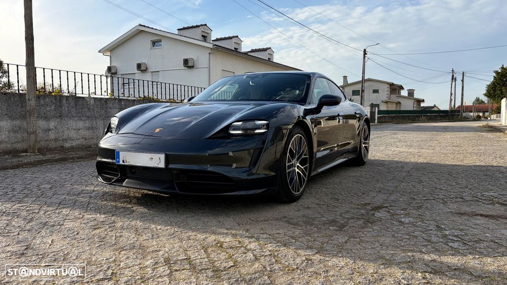 Porsche Taycan Turbo - 3