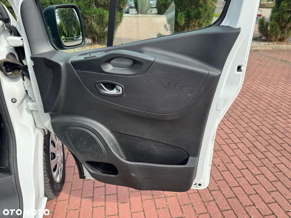 Renault Trafic - 11