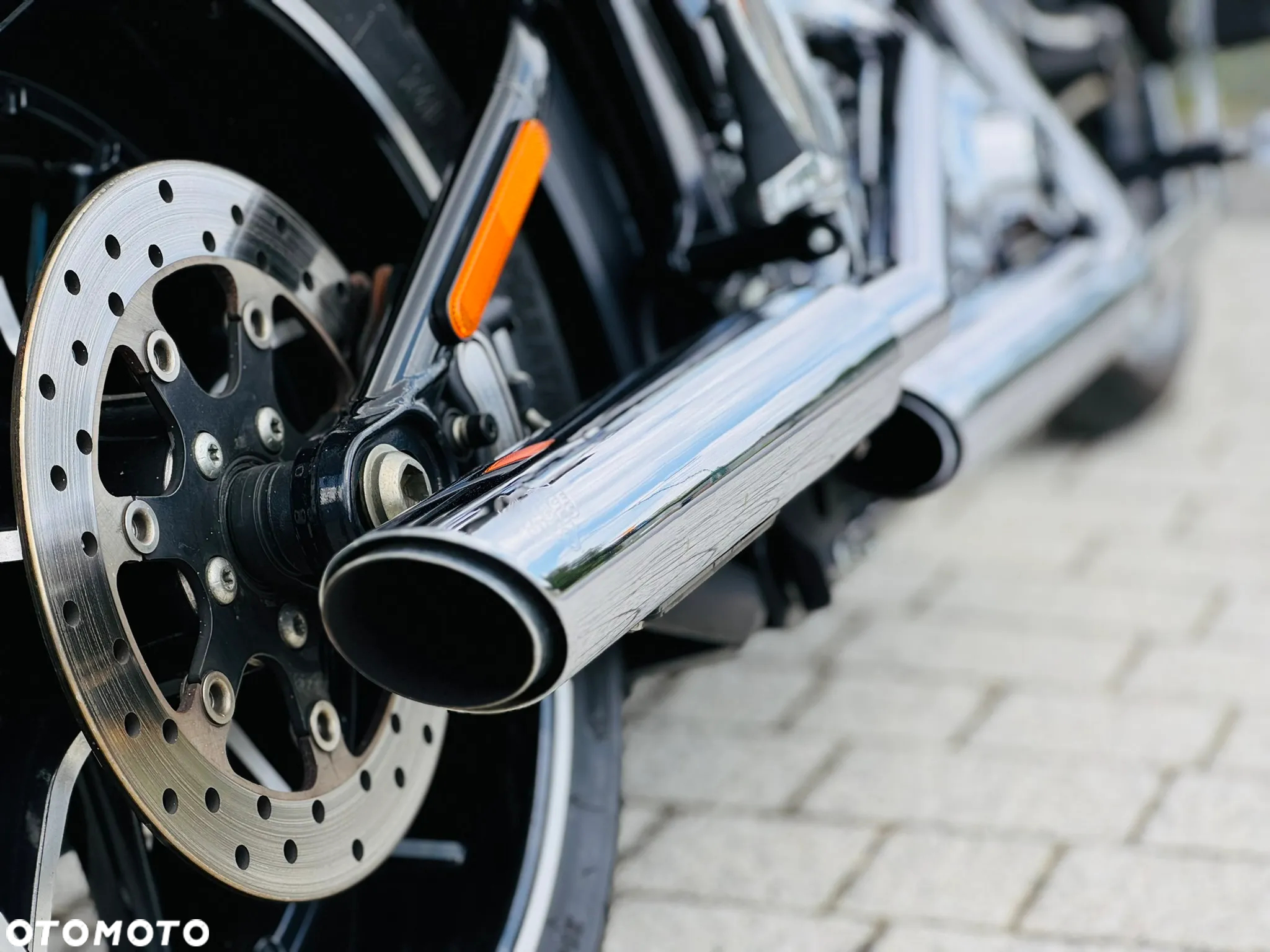 Harley-Davidson FXSB Breakout - 10