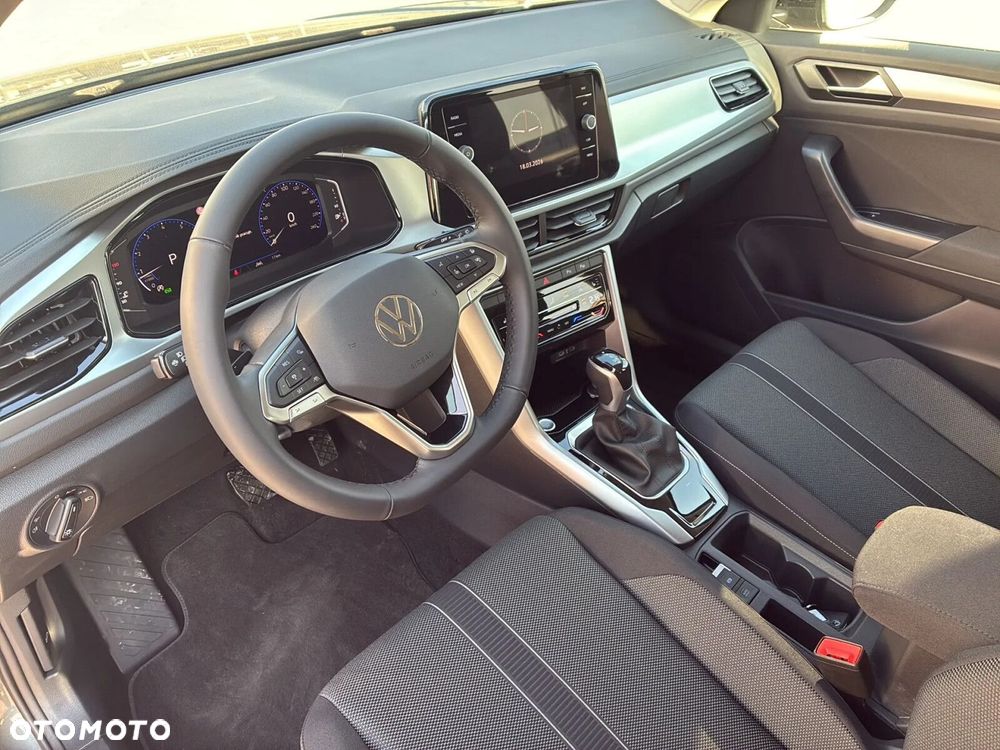 Volkswagen T-Roc - 5