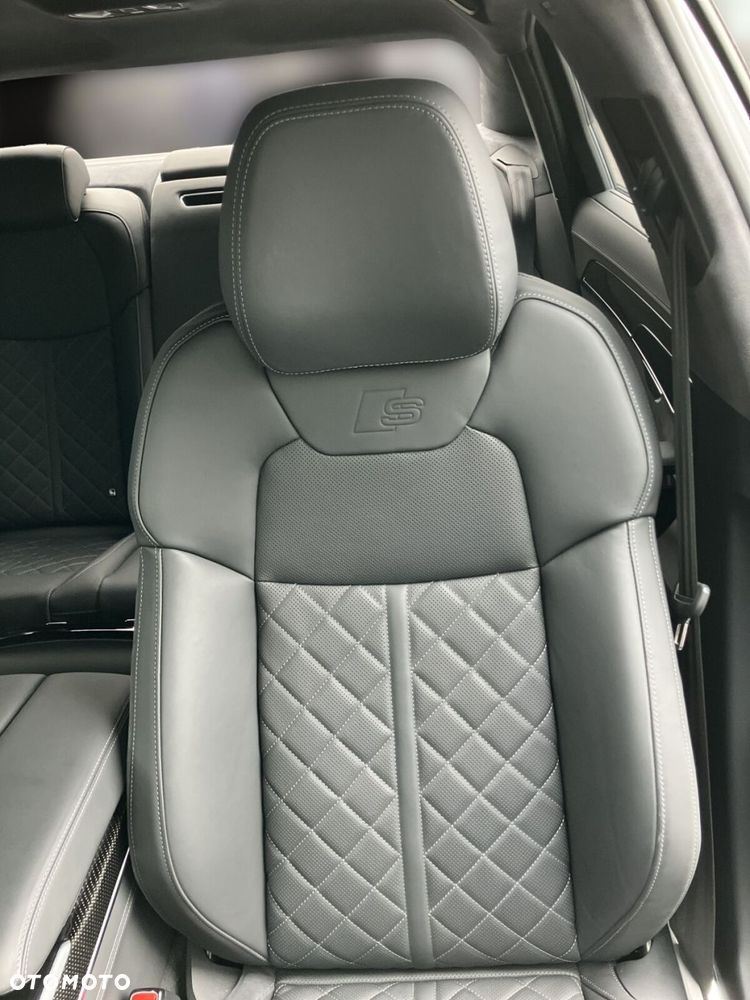 Audi A8 - 16