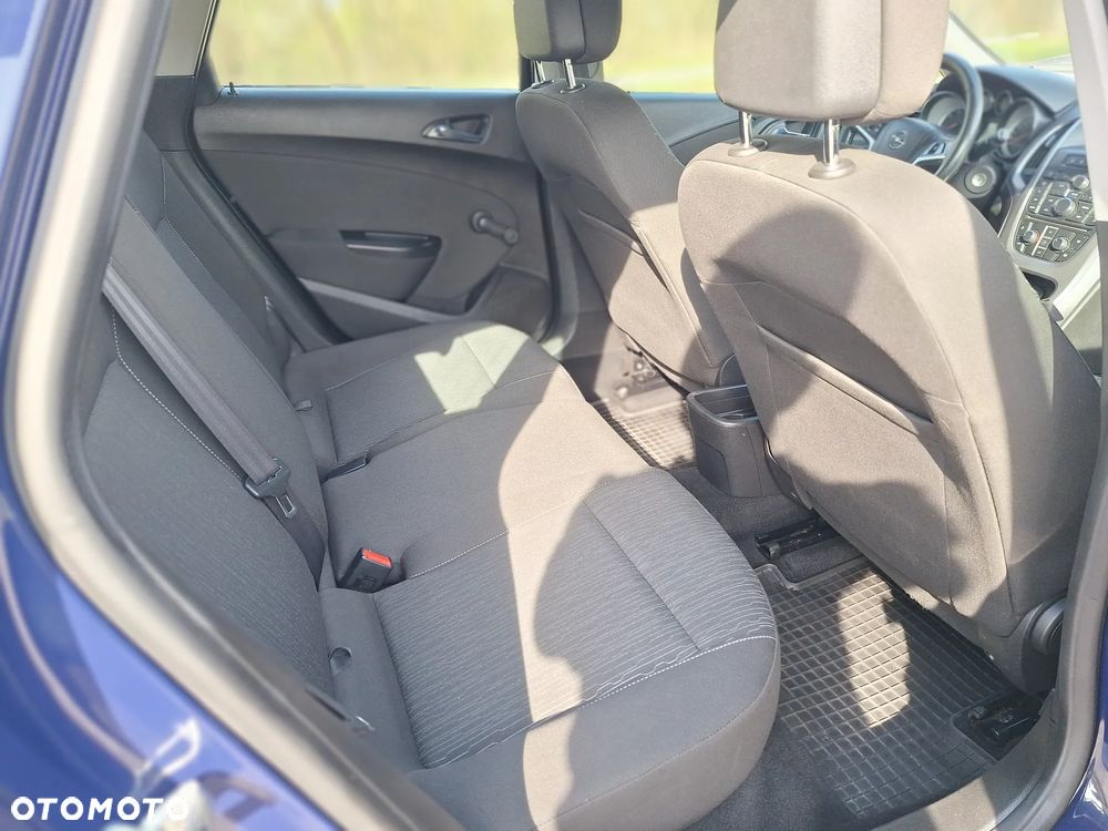Opel Astra - 10