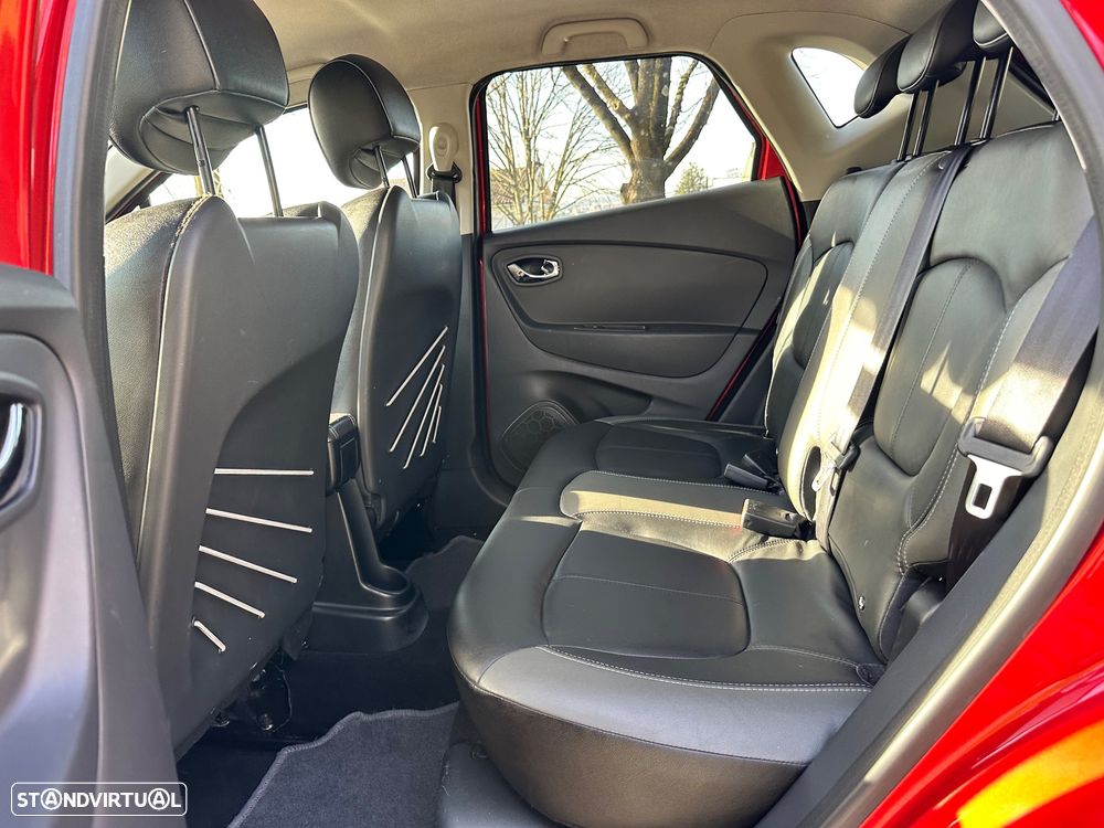 Renault Captur dCi 90 EDC Helly Hansen - 26