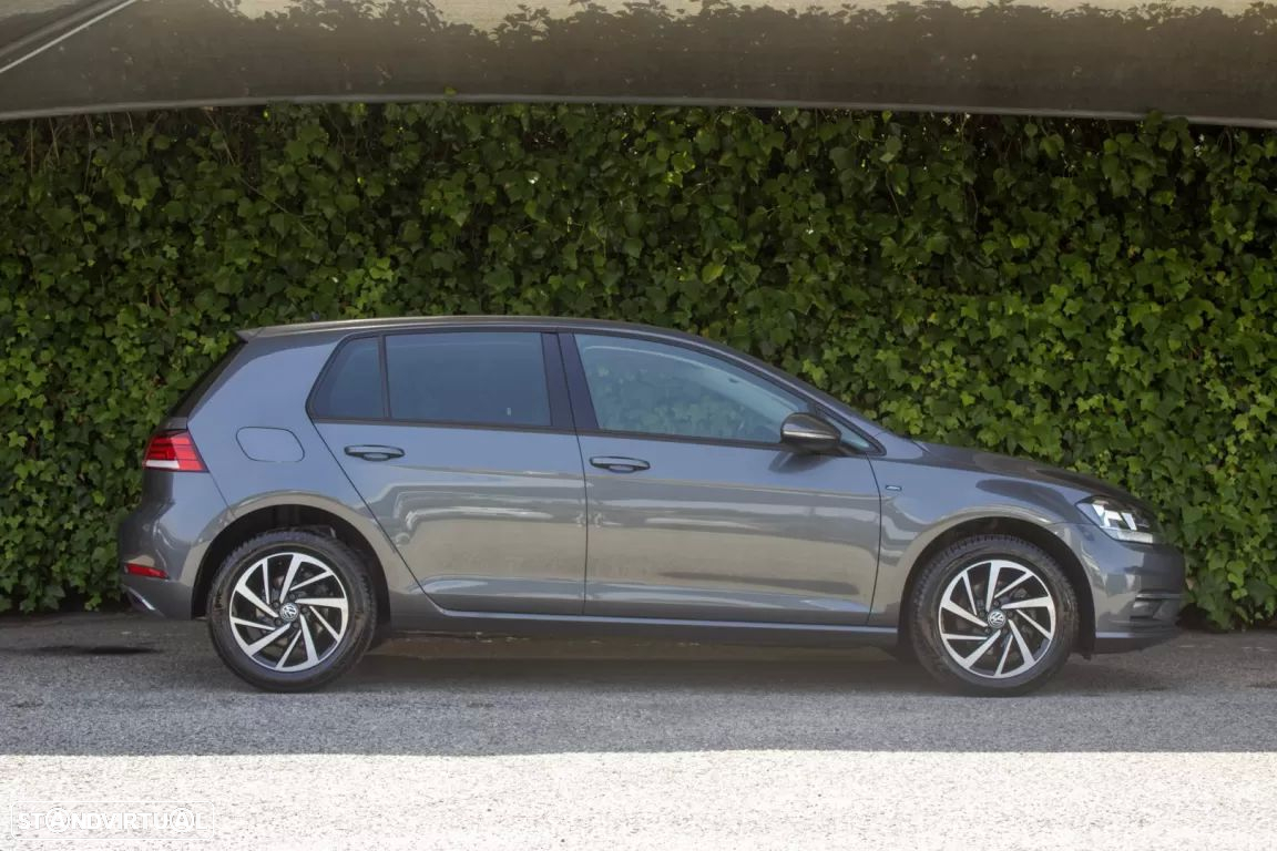 VW Golf 1.6 TDI Confortline DSG - 6