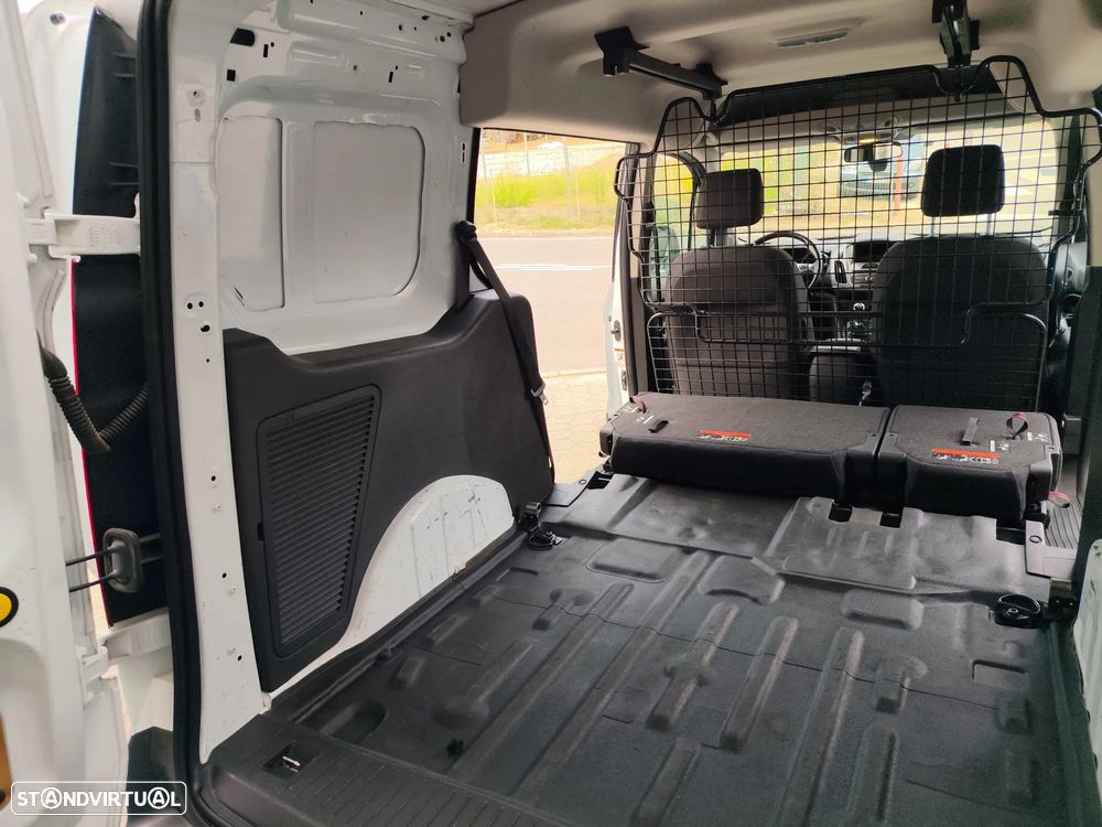Ford Transit Connect - 12