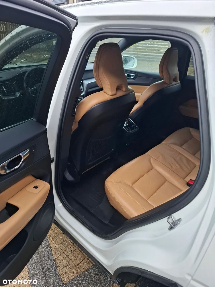 Volvo XC 60 T6 AWD Geartronic Momentum - 13