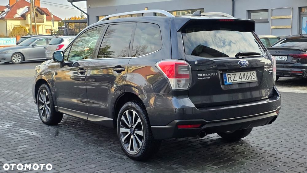 Subaru Forester 2.0 XT Platinum Lineartronic - 6