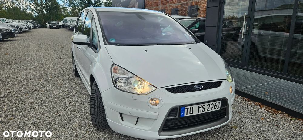Ford S-Max - 26