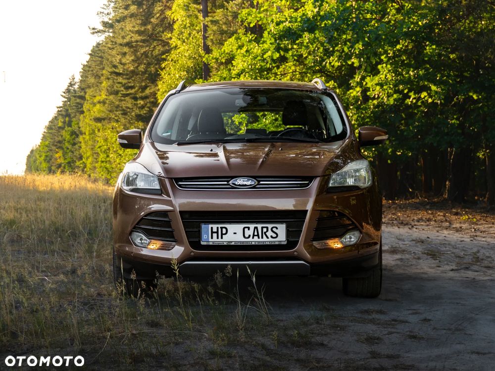 Ford Kuga 2.0 TDCi 2x4 Titanium - 3