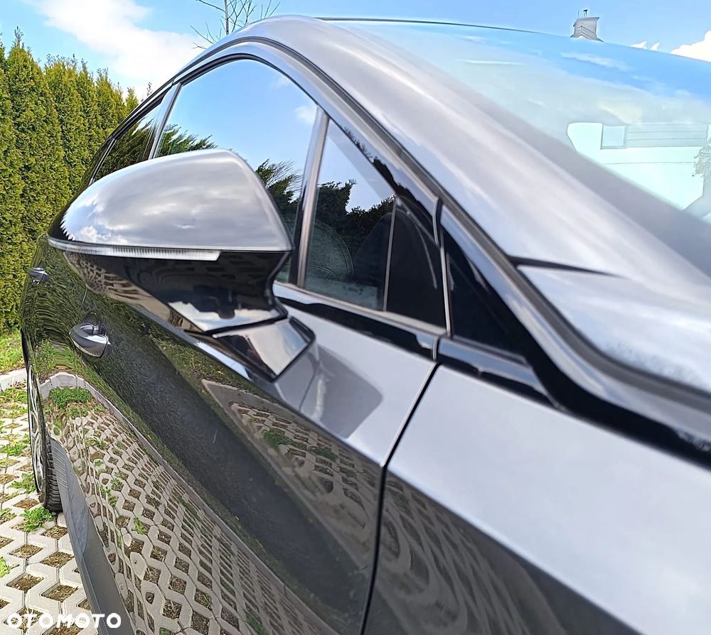 MG 4 Luxury 64 kWh - 12