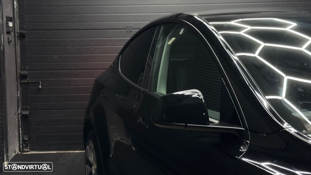 Tesla Model Y RWD - 17