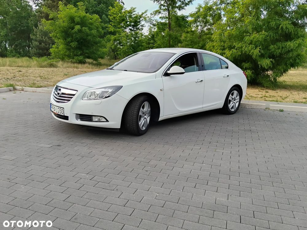 Opel Insignia 2.0 T Cosmo - 1