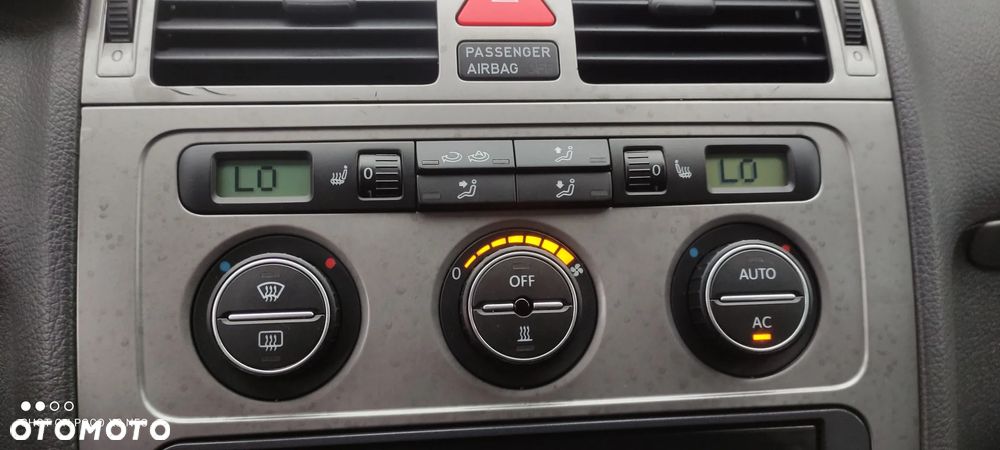 Volkswagen Touran 2.0 TDI DPF Highline DSG - 21