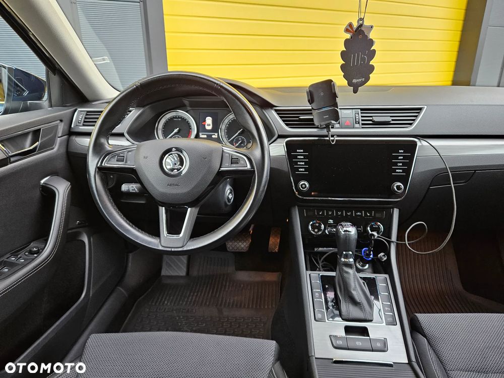 Skoda Superb 2.0 TDI 4x4 Style DSG - 11