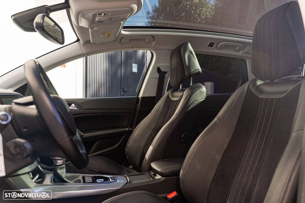 Peugeot 308 SW PureTech 130 EAT6 Stop & Start Allure - 25