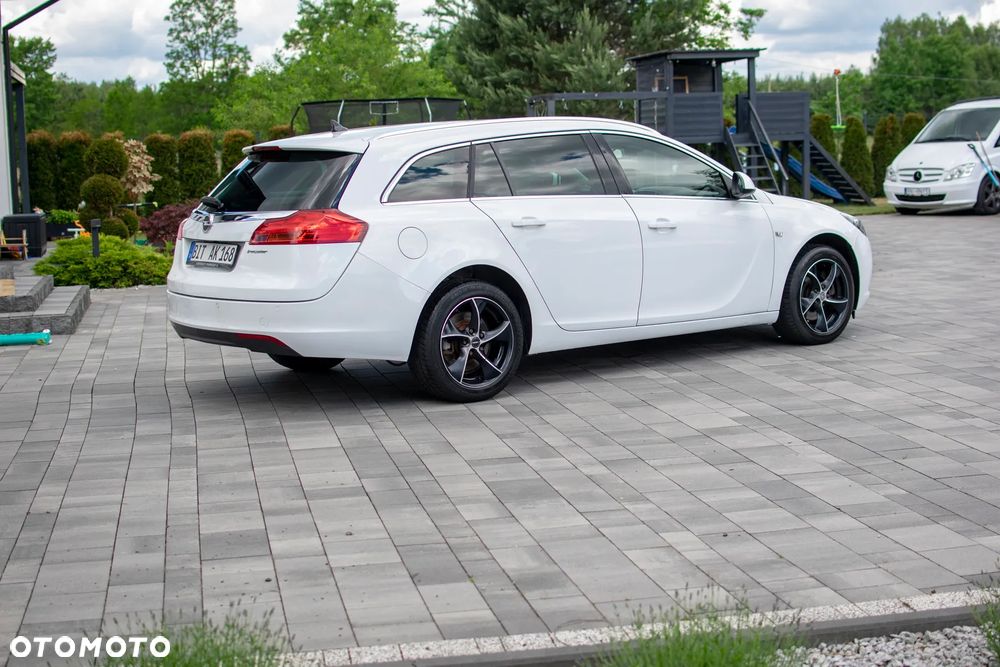 Opel Insignia - 11