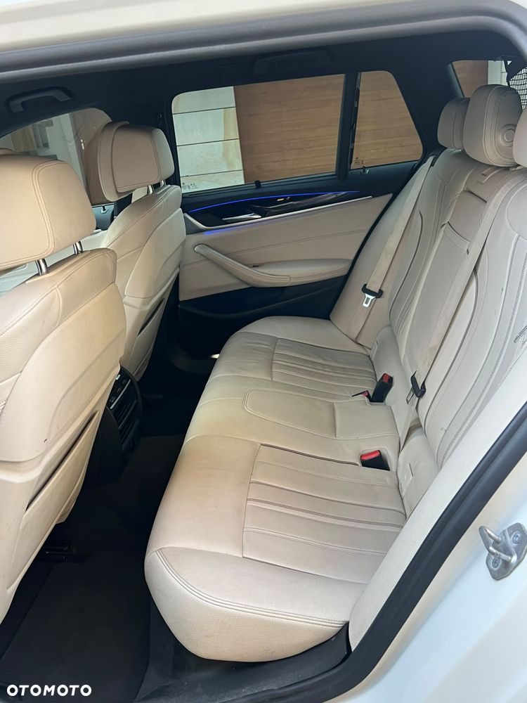 BMW Seria 5 520d xDrive M Sport sport - 16