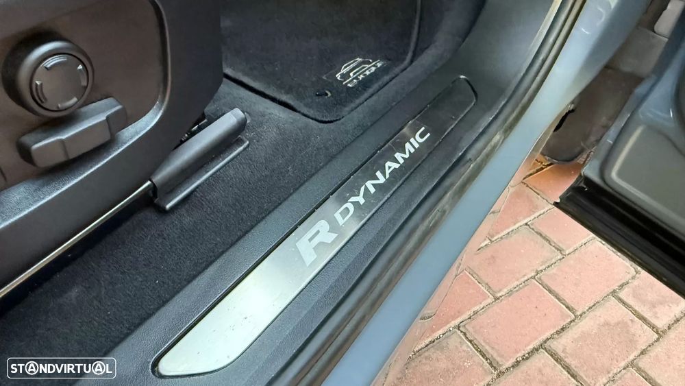 Land Rover Range Rover Evoque P300e R-Dynamic SE - 36