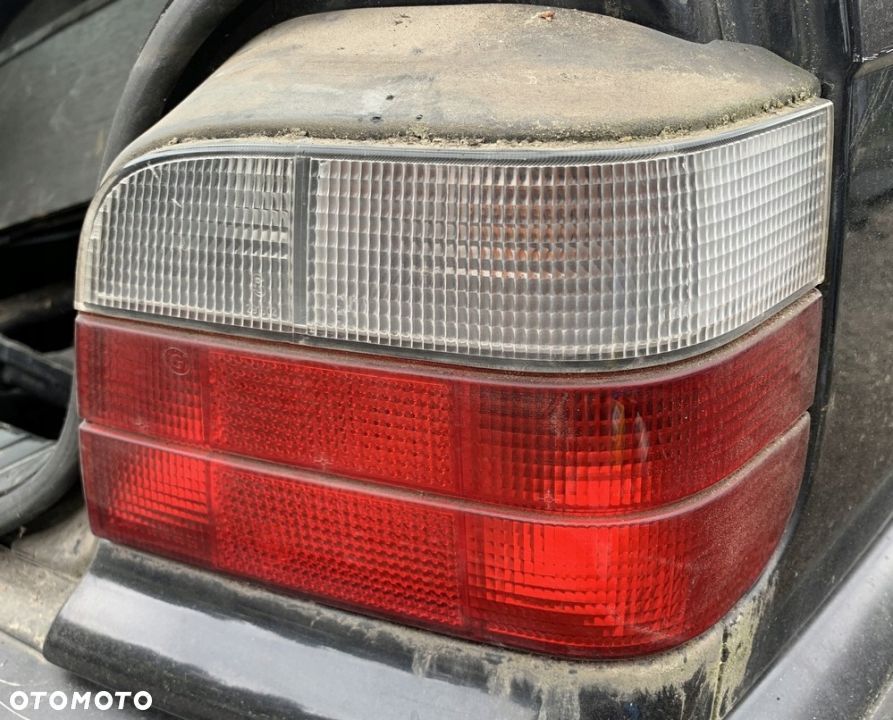 LAMPA TYLNA PRAWA BMW E36 COMPACT - 1