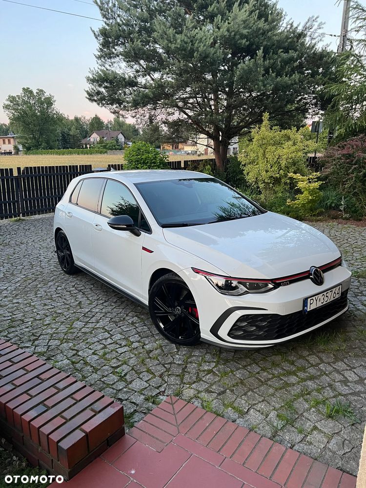 Volkswagen Golf - 2