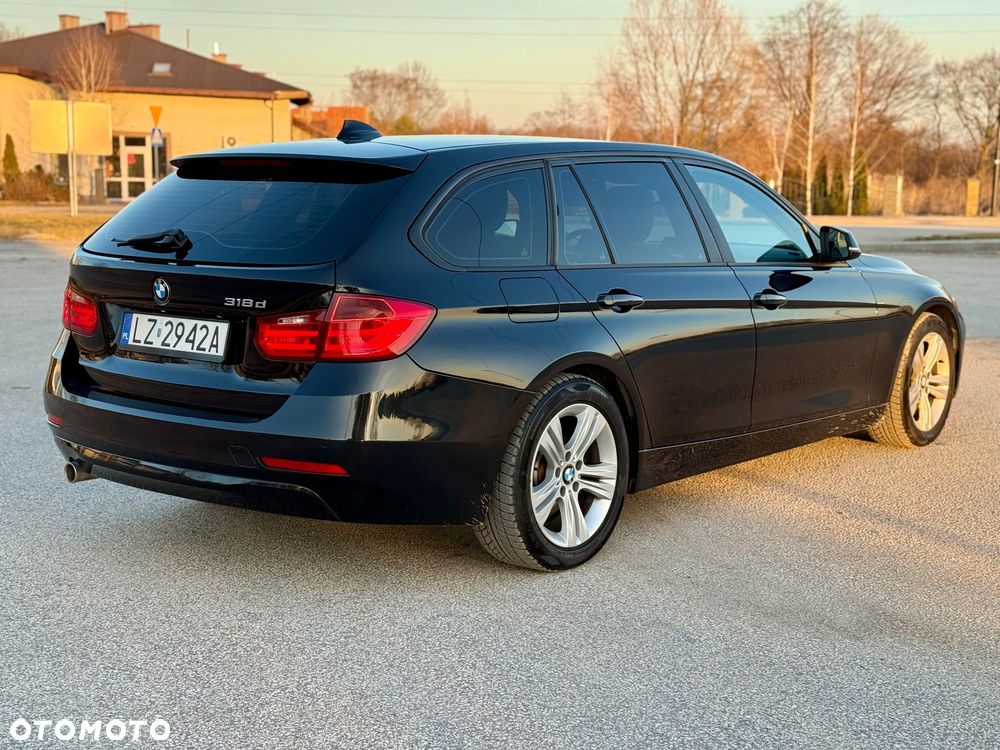 BMW Seria 3 318d - 10