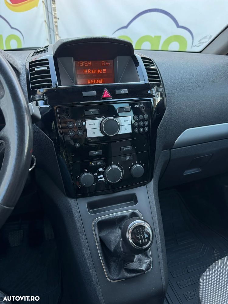Opel Zafira - 36