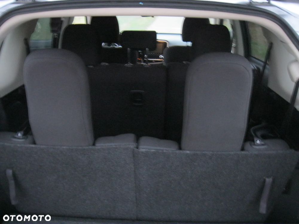 Mitsubishi Outlander 2.4 4WD CVT Instyle - 20