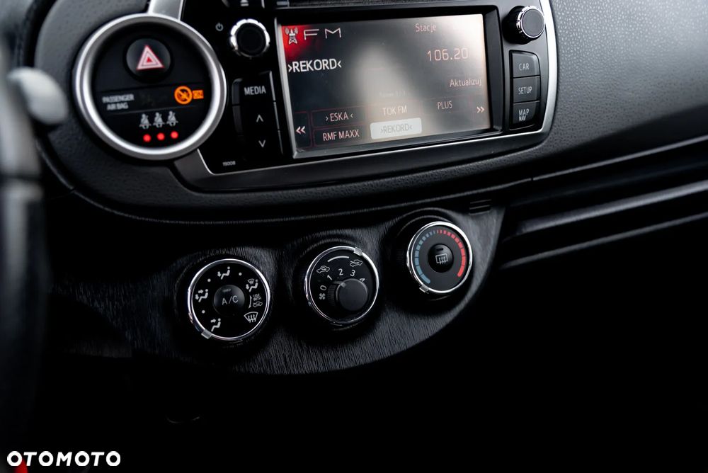 Toyota Yaris - 33