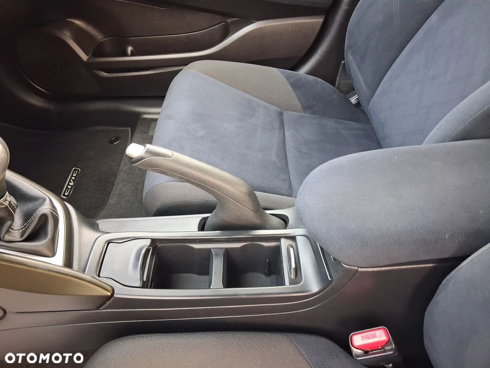 Honda Civic 1.4 i-VTEC Comfort - 28