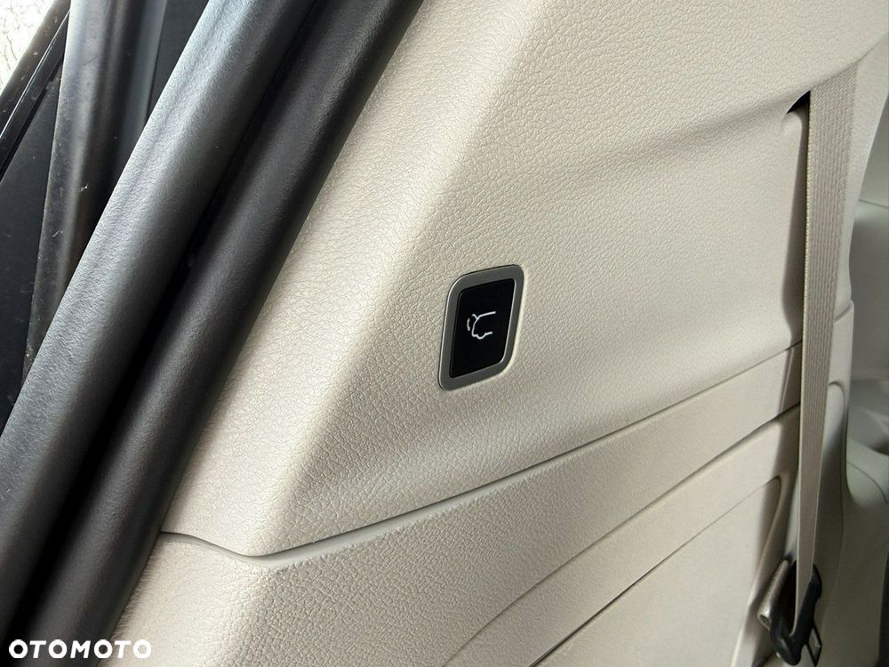 Chrysler Pacifica - 27