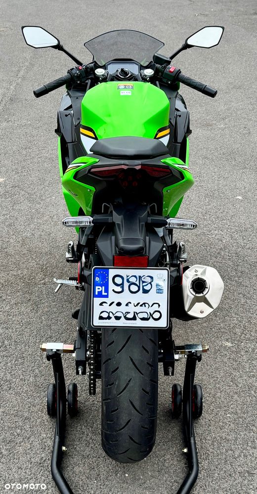 Kawasaki Ninja 500 - 11