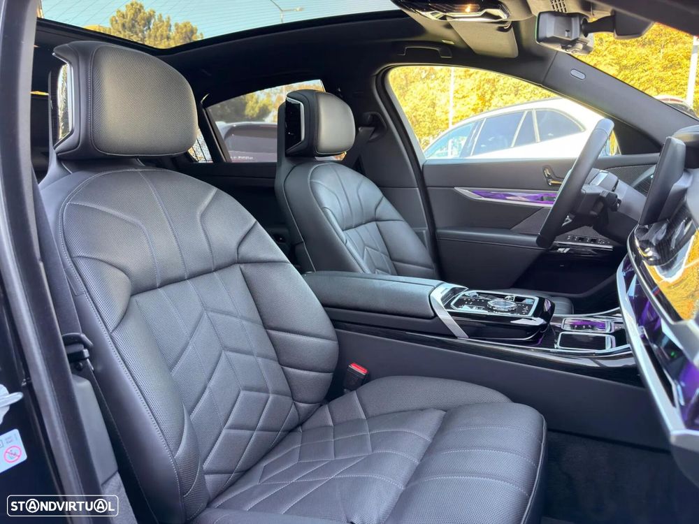 BMW i7 xDrive60 Pack Desportivo M Pro - 23
